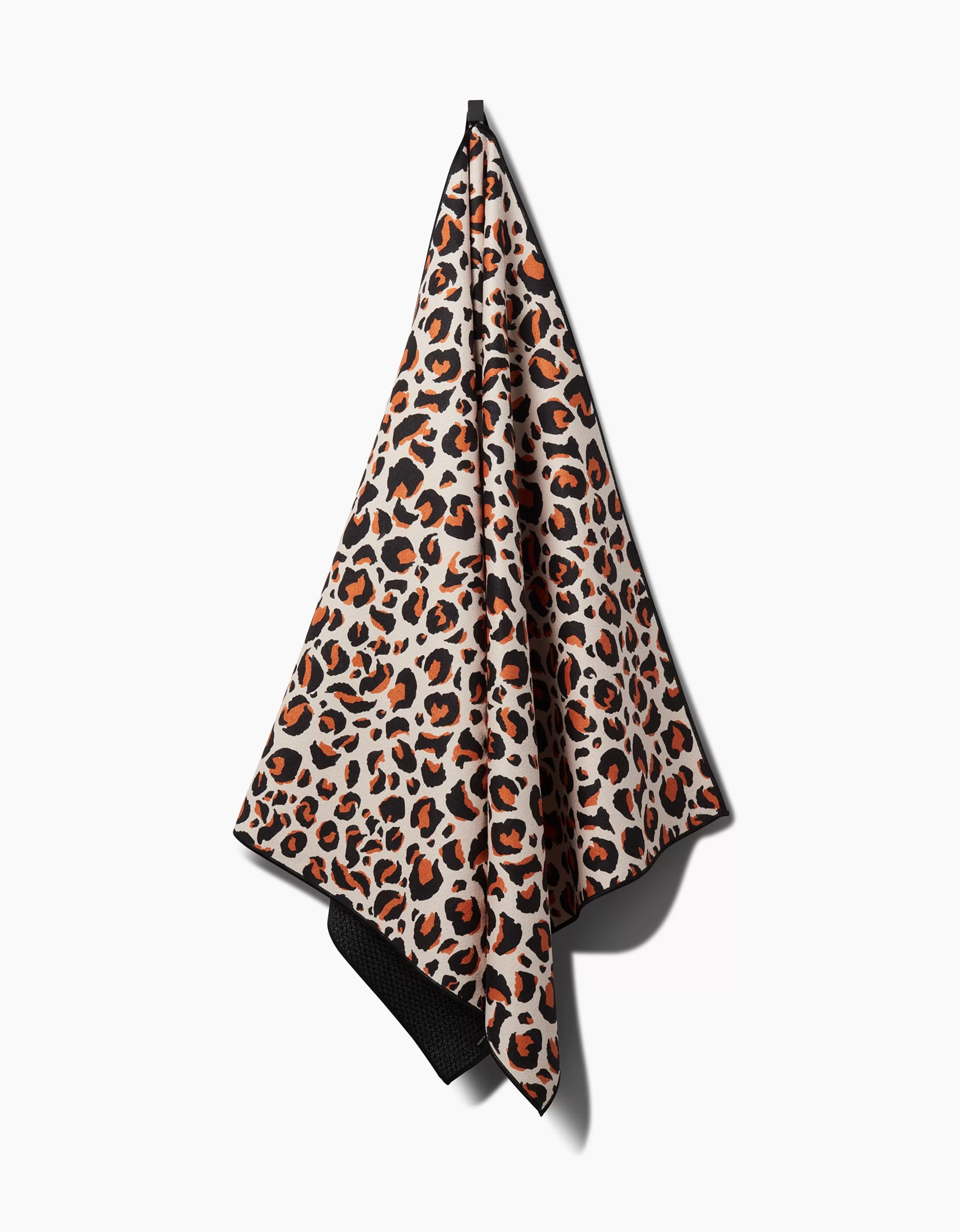 Outlet GEOMETRY Leopard