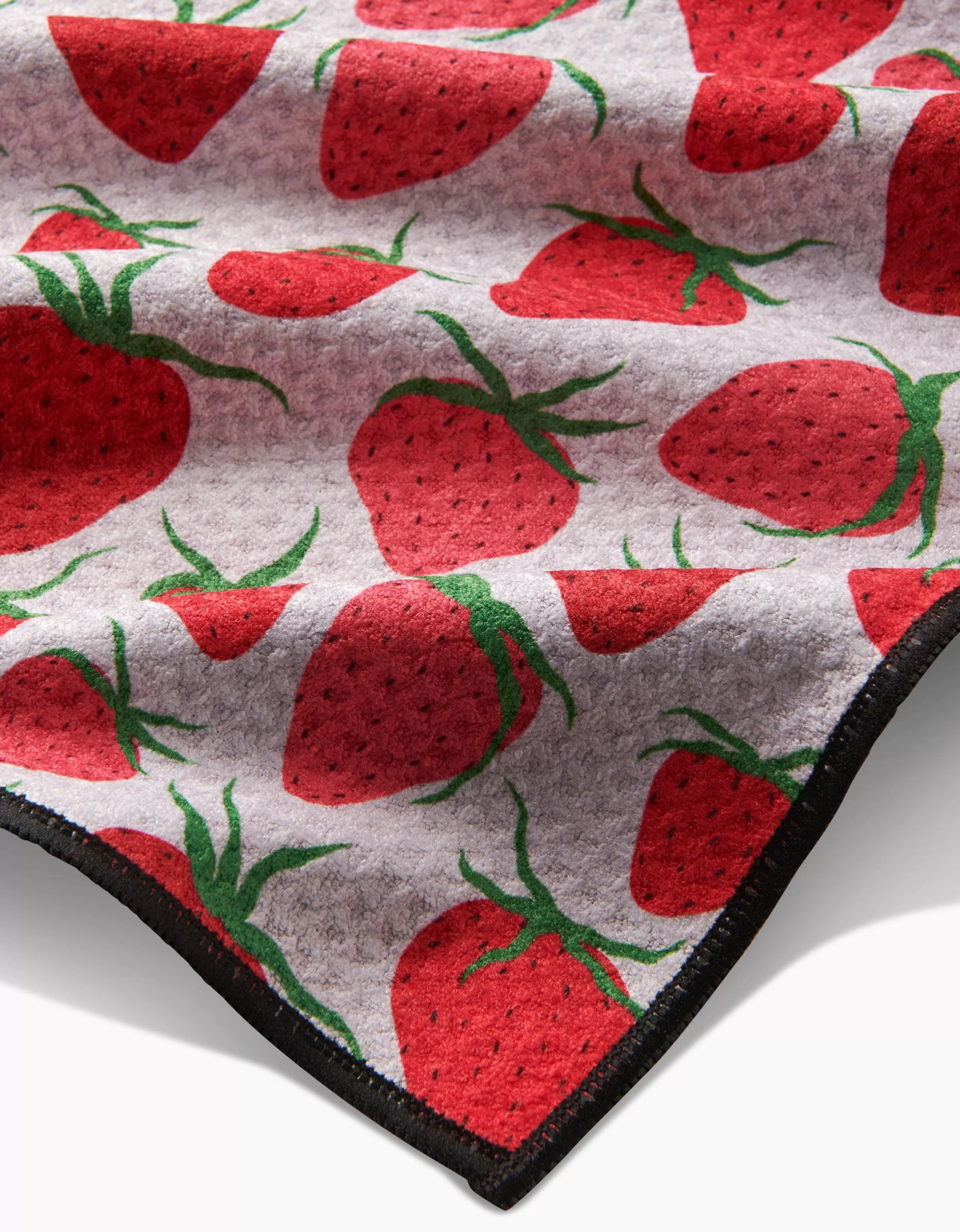 Store GEOMETRY Strawberry Sniff